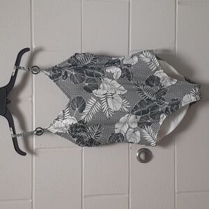 Kona Sol  Ring Detail Tropical 1pc  Swimsuit Large